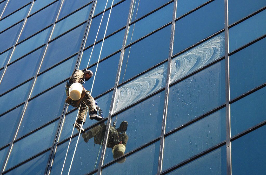 Easiest way to clean window screens? - Skyscraper Window Cleaning