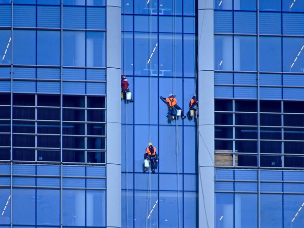 What is it like to be a window washer of a skyscraper? - Skyscraper Window  Cleaning