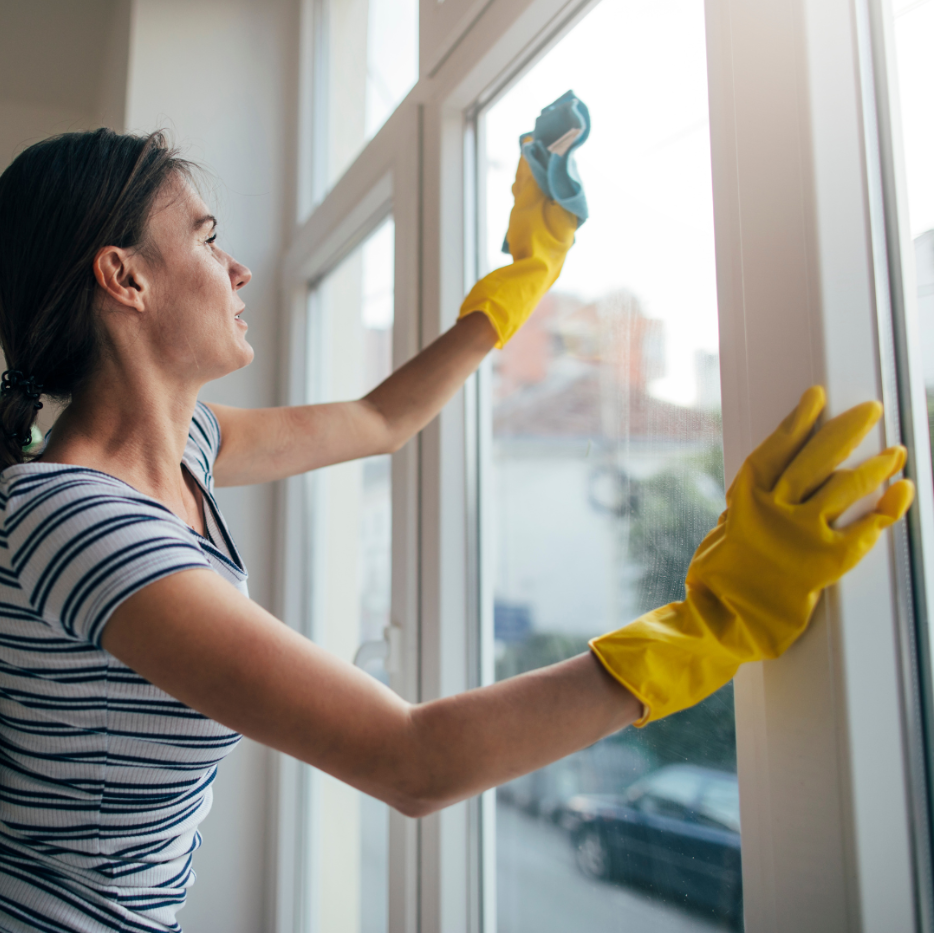 Window Screen Cleaning Hack: Simple Tricks for Maintenance